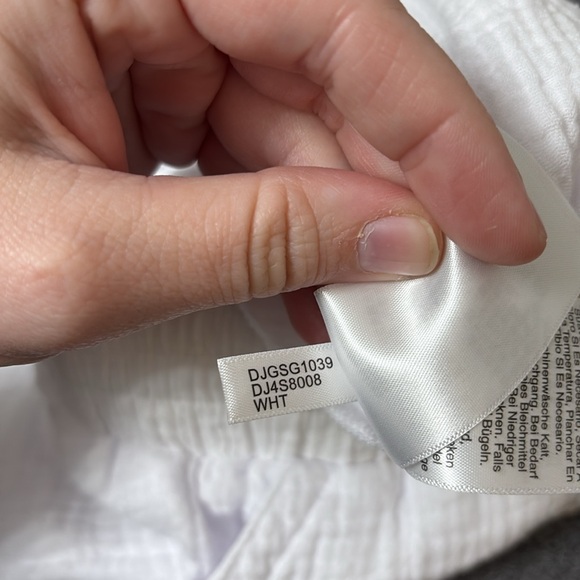 NWT DKNY White Gauze Pull On Shorts Size S 100% Cotton - Picture 11 of 11